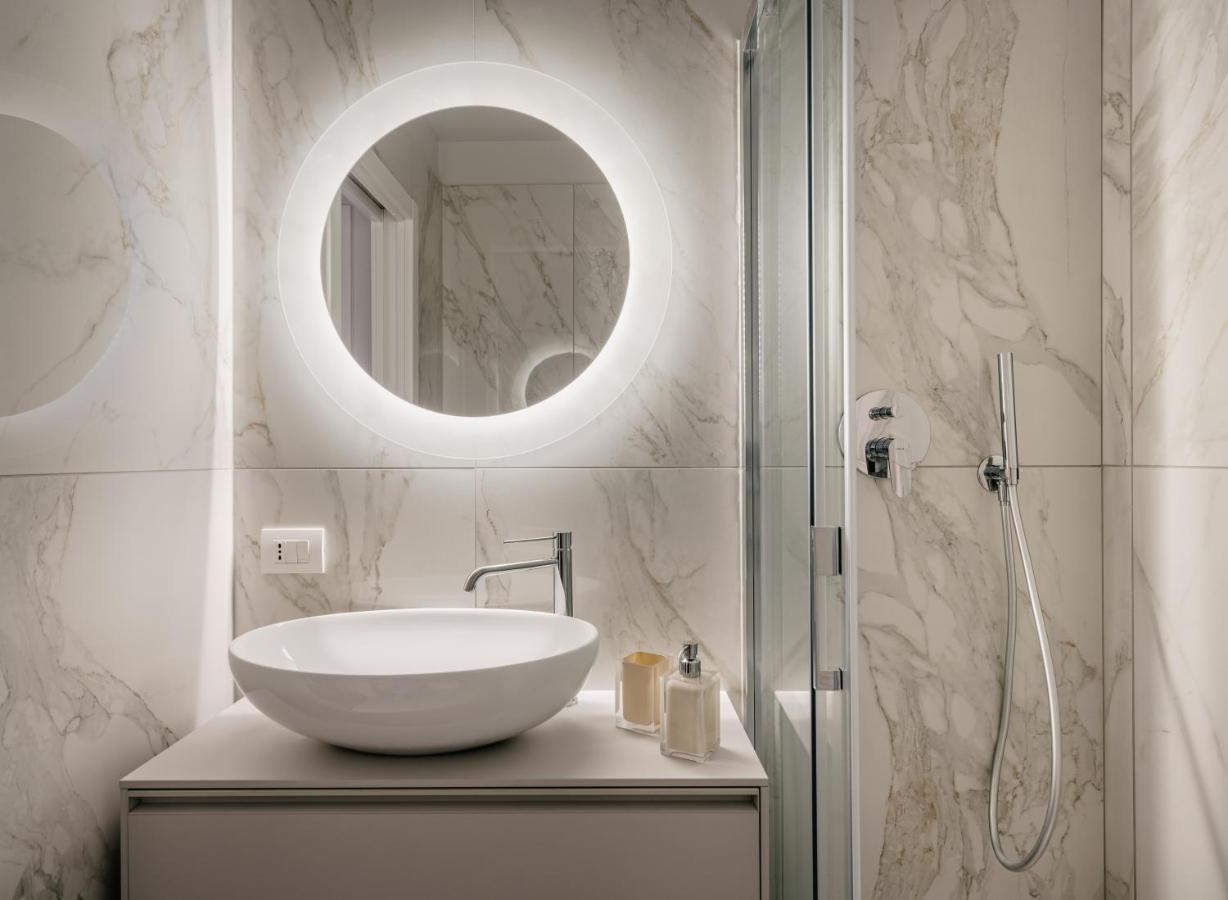 Deluxe Central Apartment Bergamo Luaran gambar